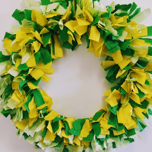 HANDMADE SHADES OF GREEN AND YELLOW FABRIC RAG WREATH SHABBY CHIC DOOR DECOR 18" - Picture 3 of 8